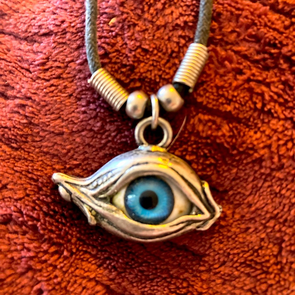 Y2K Eyeball necklace